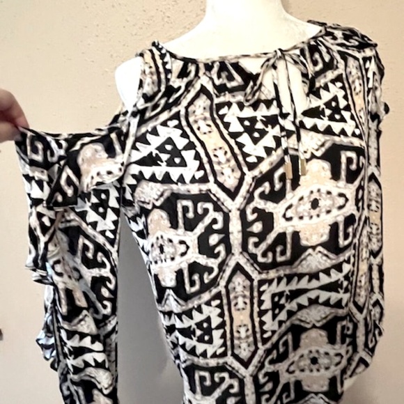 Sz S Alice & Trixie Silk Aztec Print Ruffle Cold Shoulder Shirt - Picture 1 of 15